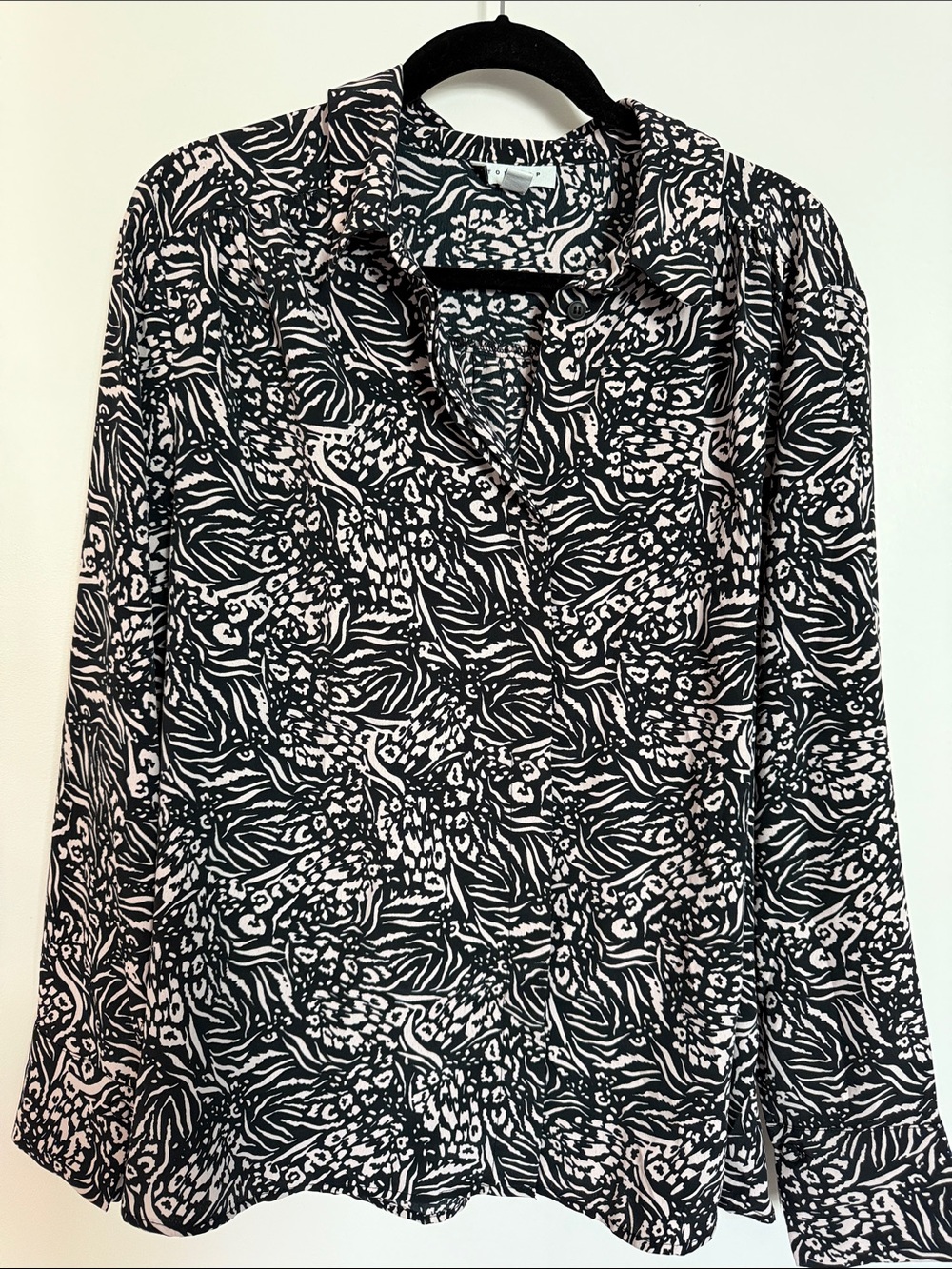 🦓 Topshop Black and White Printed Button-Down Shirt - Picture 1 of 3